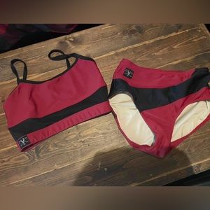 Wine/Black 2 piece set